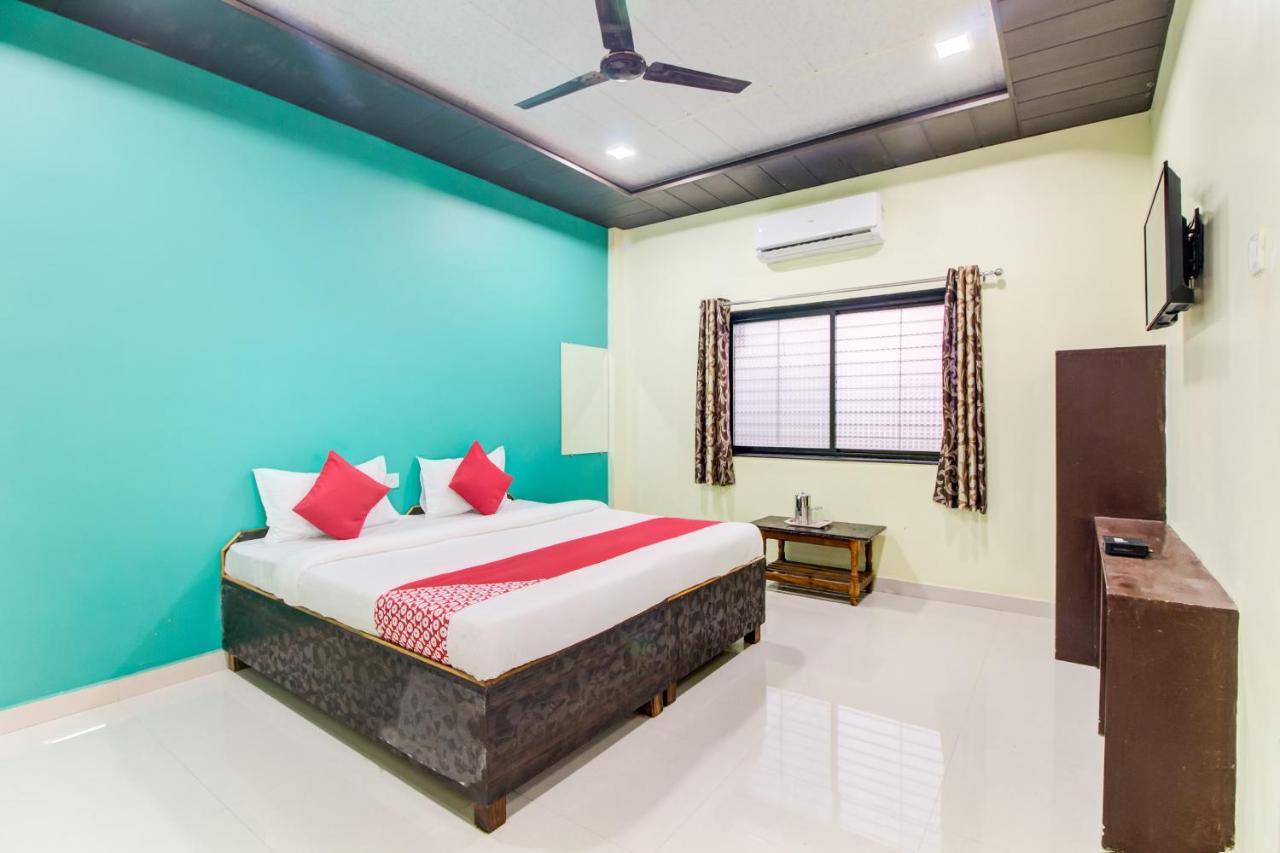 Oyo 48915 Chaitanya Green Park Hotel Vani Екстериор снимка